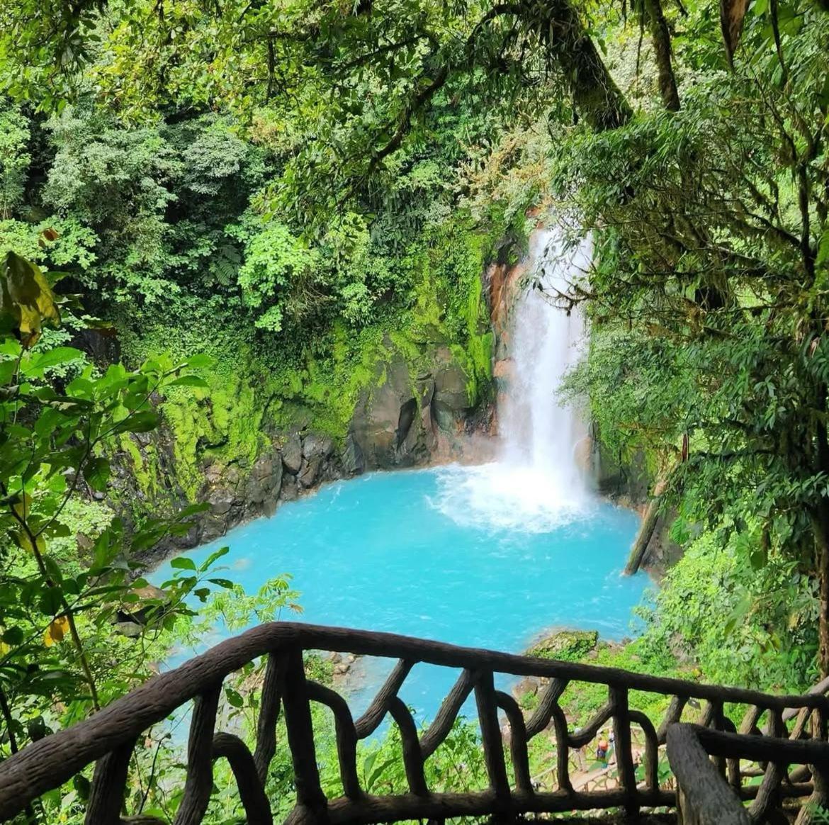 Garza Del Sol Glamping Rio Celeste Buganvilia Exteriér fotografie
